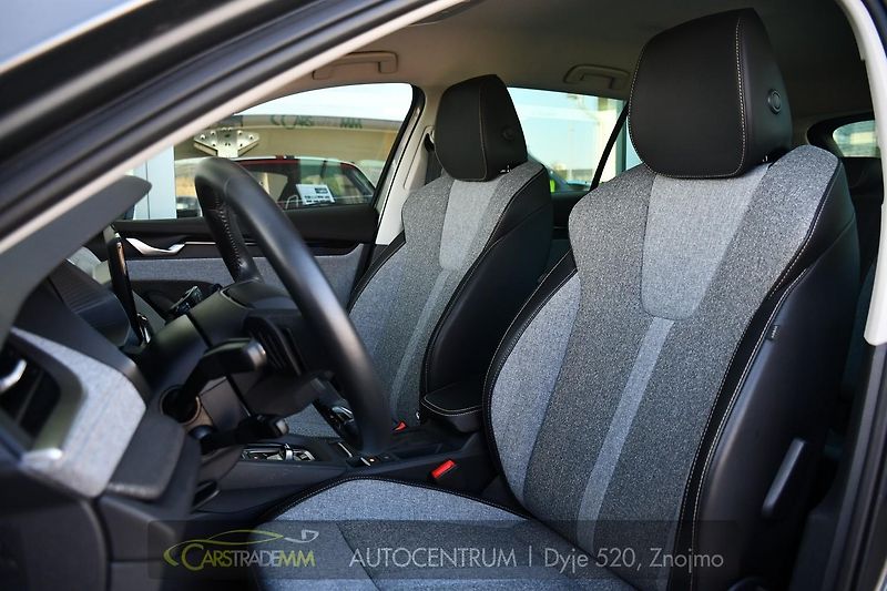 Škoda Octavia 2.0TDi Top Selection DSG ACC  - fotka 11 z 55