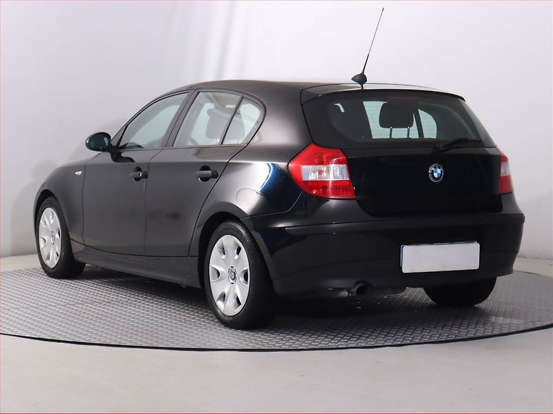 BMW Řada 1 (2007) 116i, nová STK, jezdí výborně - fotka 4 z 13
