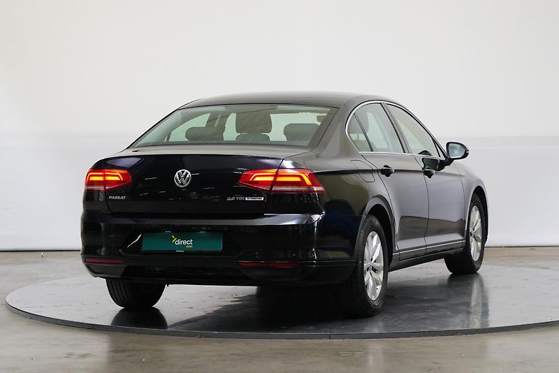 Volkswagen Passat - fotka 2 z 24