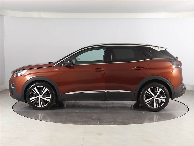 Peugeot 3008 (2016) GT Line 1.2 PureTech - fotka 3 z 22