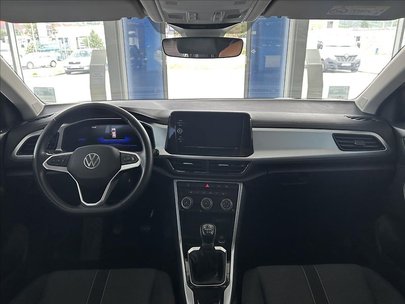 Volkswagen T-Roc 1,0   TSI 85kW,LIFE,1.MAJITEL - fotka 8 z 26