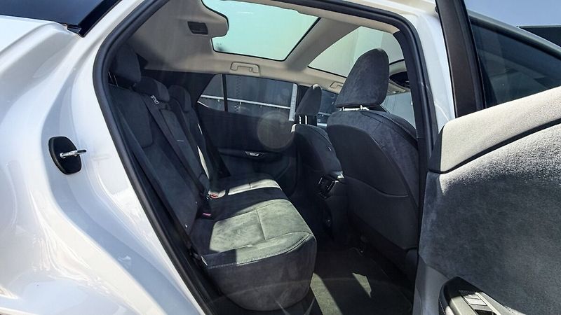 Lexus RZ 450e 450e LUXURY TOP PANORAMIC DIRE - fotka 13 z 27
