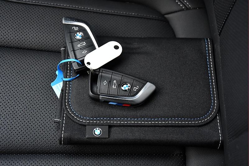BMW Řada 4 420d xD M-SPORT 1M ČR - fotka 40 z 42