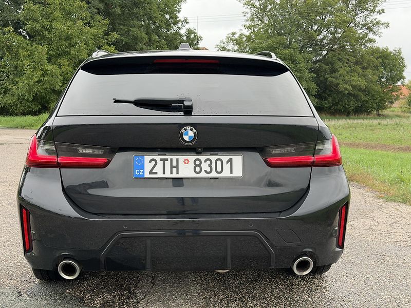 BMW Řada 3 (2023) 330i xDrive ČR DPH Tažné - fotka 4 z 17