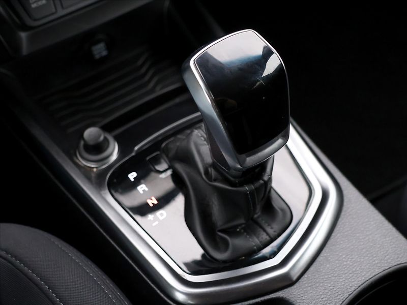SsangYong Tivoli 1,5 T-GDI 120kW Automat - fotka 27 z 36