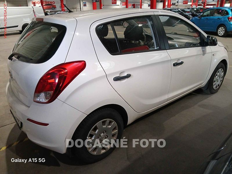 Hyundai i20 (2013) 1.2 i, ČR - fotka 2 z 3