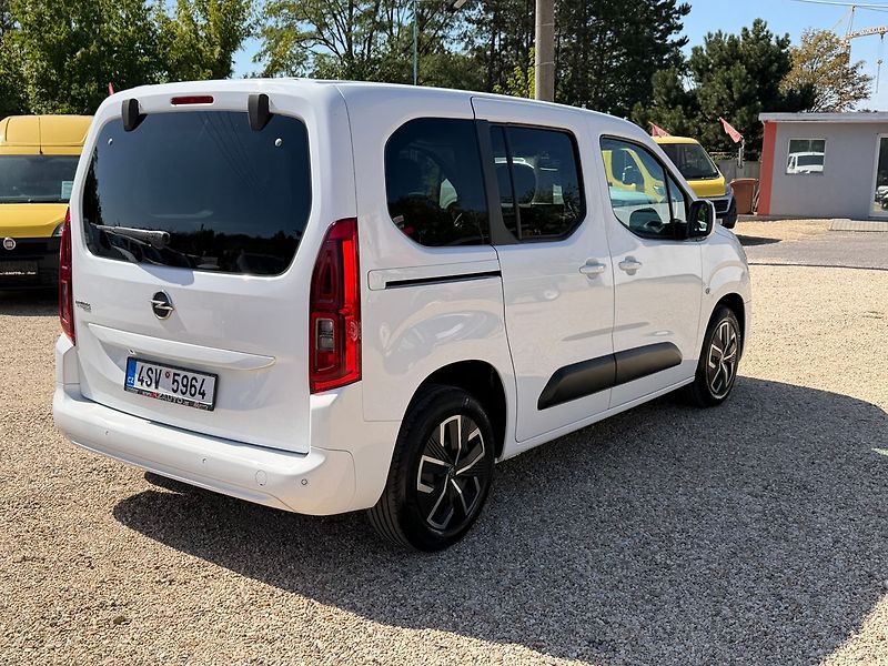 Opel Combo 1.2TURBO 81KW*TOP VÝBAVA- ZADA - fotka 8 z 33