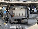 Volkswagen Touran 1.9 TDI Highline 7místný - náhled 17