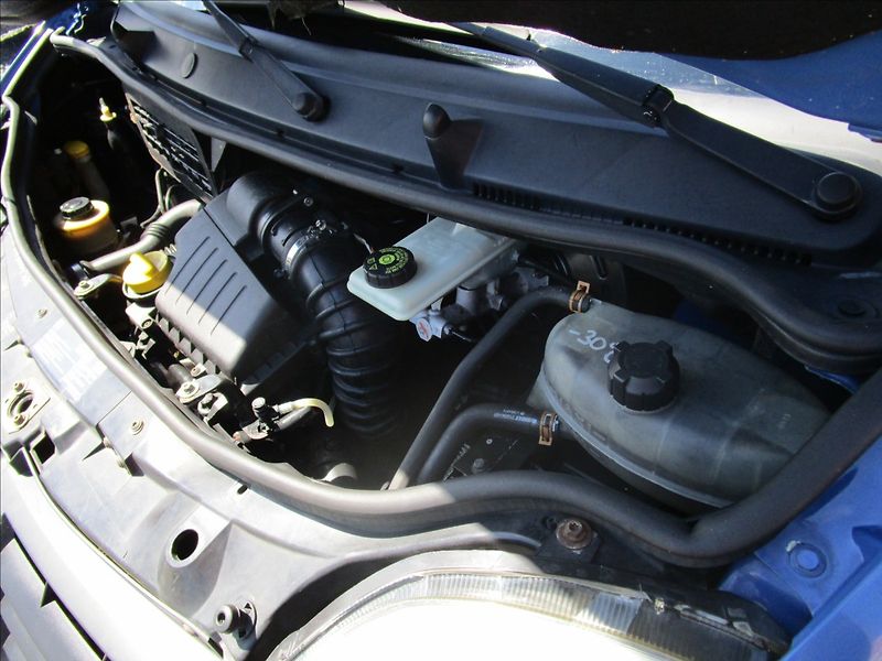 Renault Trafic 2.0dCi 115 L2H1, 6 míst - fotka 42 z 45