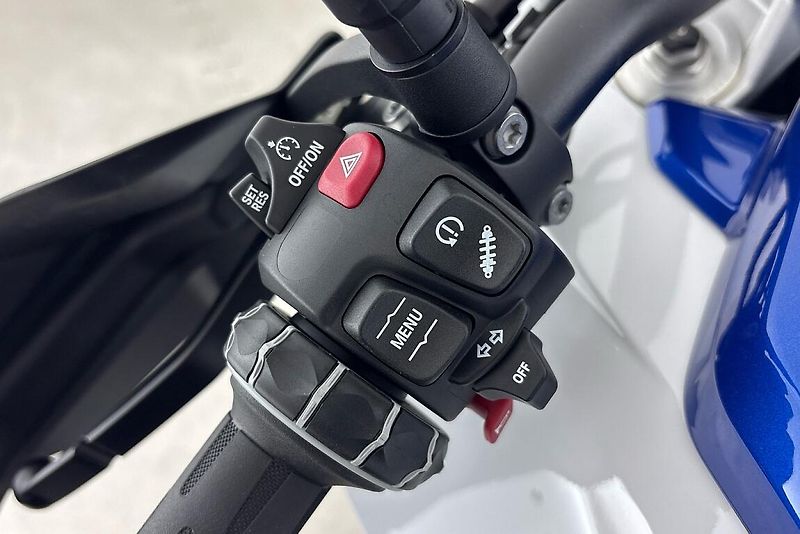 BMW MOTO F 900 XR - fotka 10 z 13
