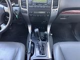 Toyota Land Cruiser 120 3,0D 4WD/automat 8-míst/ČR - náhled 32