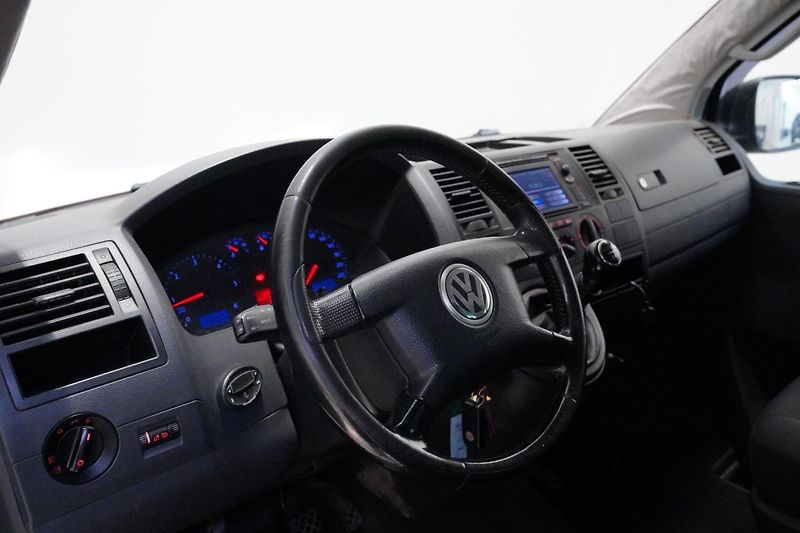 Volkswagen Caravelle - fotka 5 z 6
