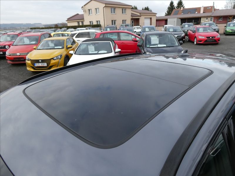 Cupra Terramar 2,0 VZ 2.0 TSi 195kW DSG 4WD - fotka 18 z 45