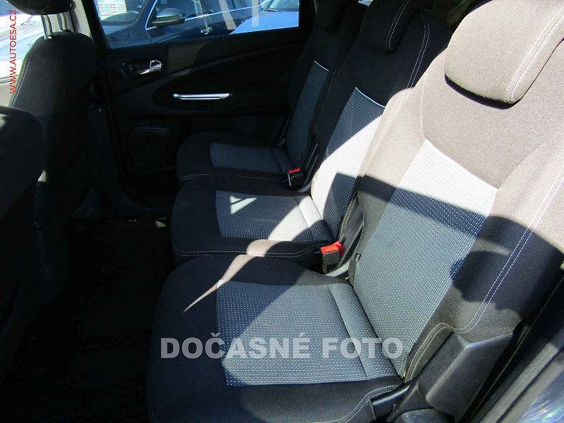 Ford S-MAX (2011) 2.0TDCi, 1.maj, AC - fotka 9 z 18