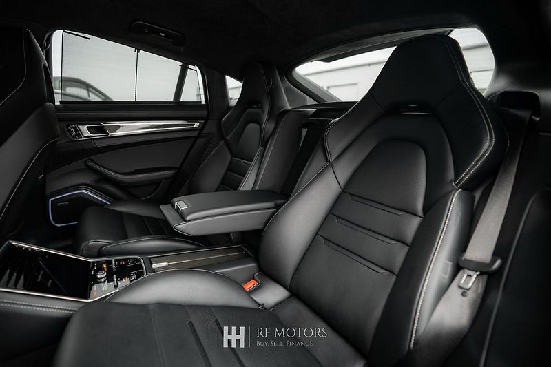 Porsche Panamera (2020) Turbo S E-Hybrid - fotka 26 z 55