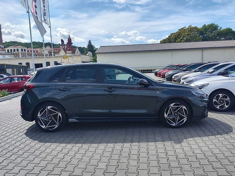 Hyundai i30 1.5 T-GDI/103kW N-Line DCT - fotka 4 z 34
