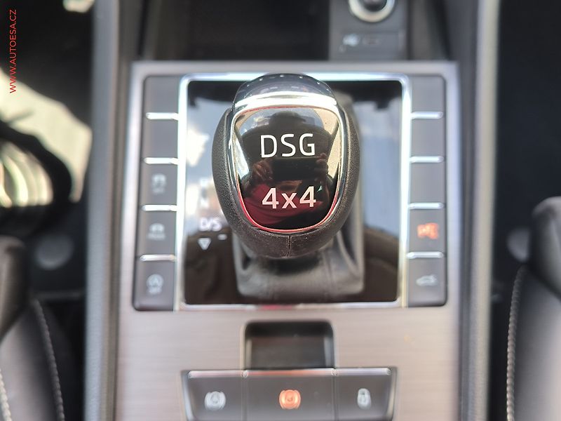 Škoda Superb (2021) 2.0 TDi 4x4, ČR, Style, DSG - fotka 22 z 29