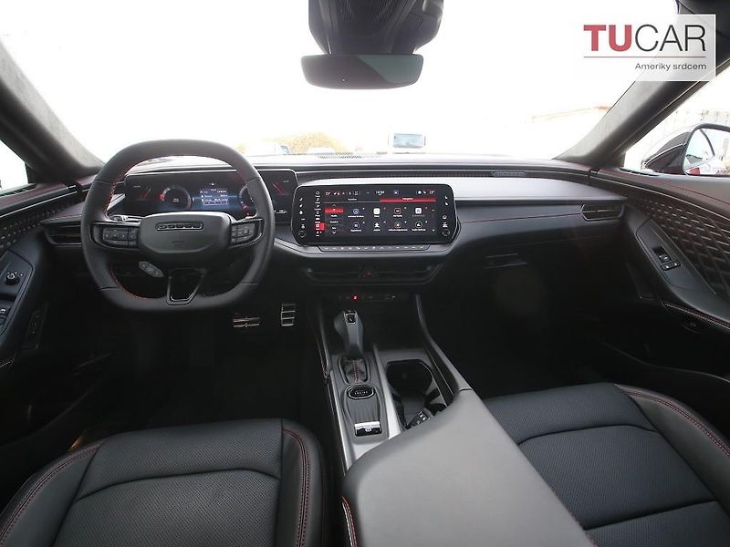 Dodge Charger 2dv. Scat Pack 3,0 V6 AWD - fotka 12 z 44
