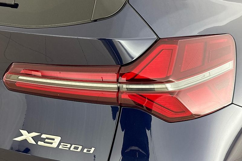 BMW X3 xDrive20d - fotka 5 z 26