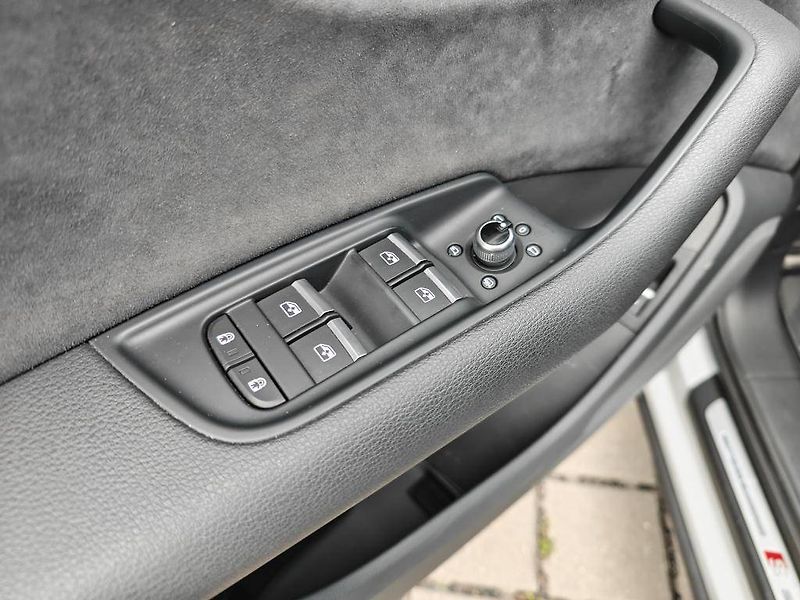 Audi Q7 50 Sline Quattro 8TT 3,0TDI - fotka 22 z 25