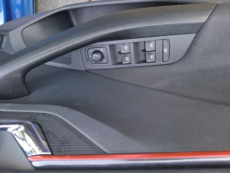 Škoda Kamiq (2020) 1.6 TDI,Monte Carlo,CZ,Top  - fotka 16 z 23