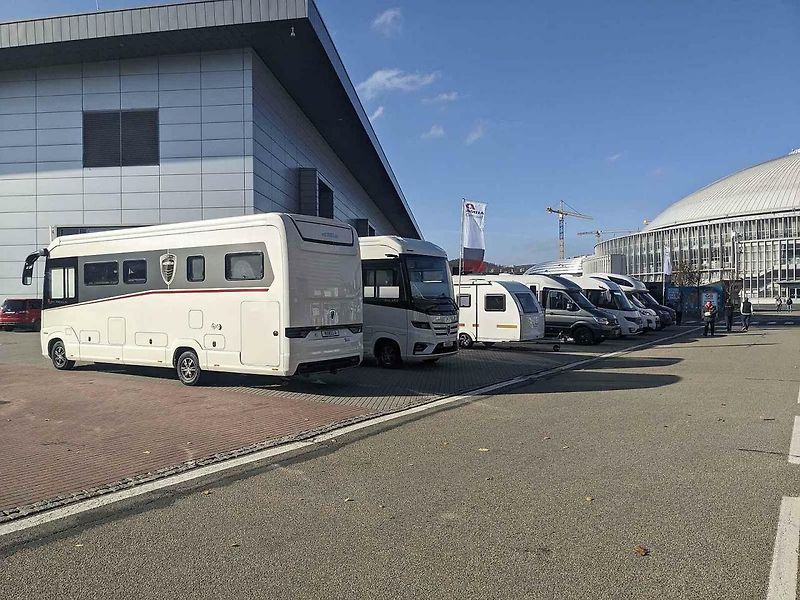 Na Caravaningu se představily expediční speciály, které zvládnou projet i Saharou
