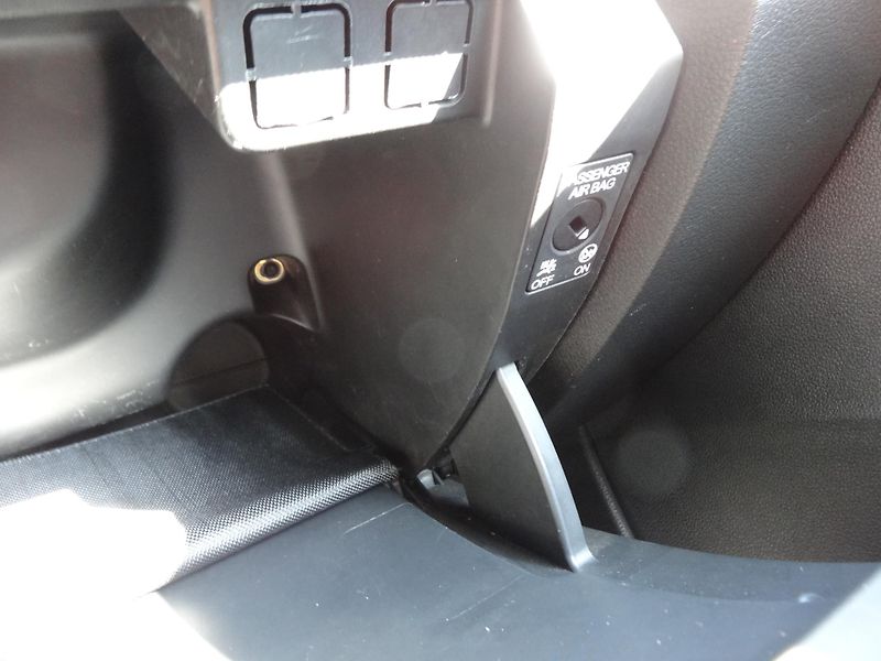 Škoda Fabia 1.0MPi zimní + letní sada kol - fotka 15 z 16