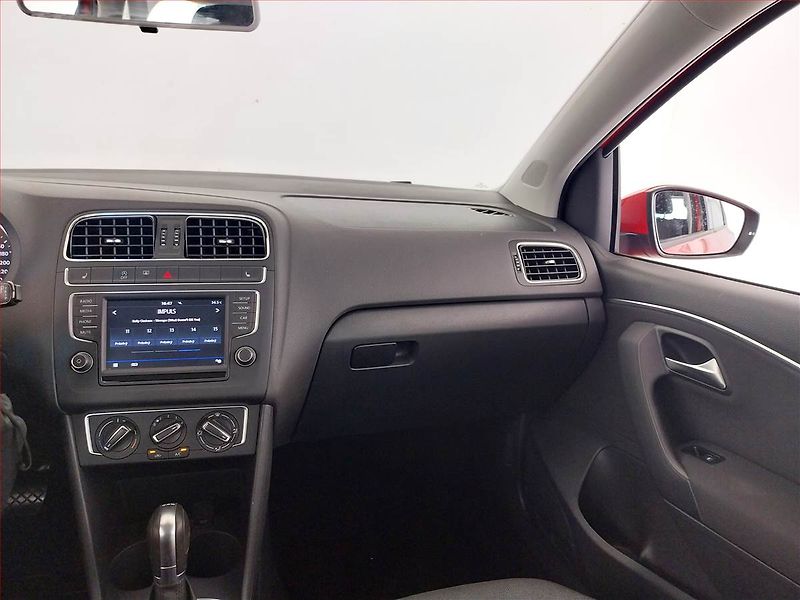 Volkswagen Polo (2016) 1.2 TSI, Automat, ČR,1.maj - fotka 8 z 18