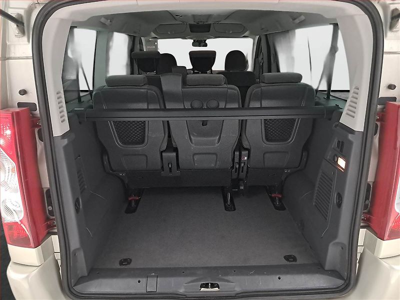 Peugeot Expert (2015) 2.0 HDi, Bus, 8Míst, ČR, DPH - fotka 14 z 16