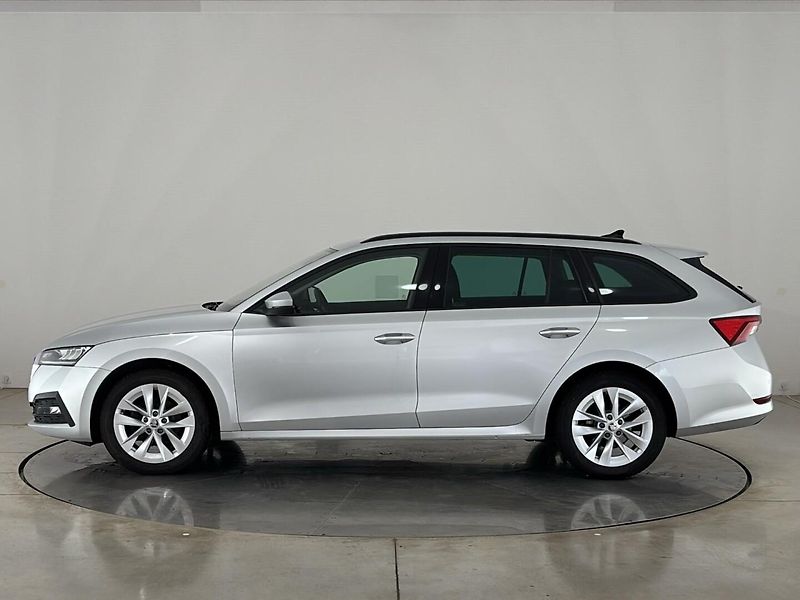 Škoda Octavia Ambition DSG - fotka 3 z 27