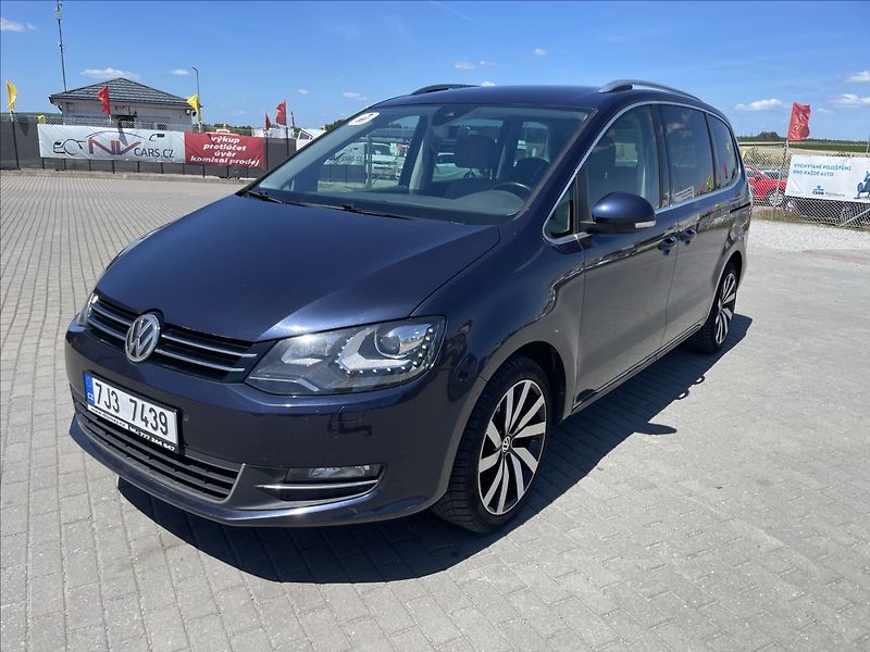 Volkswagen Sharan 2,0 TDi 135kw DSG 7míst Highli - fotka 41 z 46