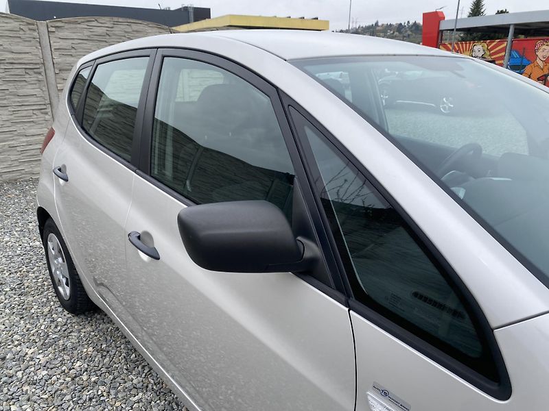 Kia Venga 1.4i 16v 90PS KLIMA SERVIS!!!  - fotka 60 z 144