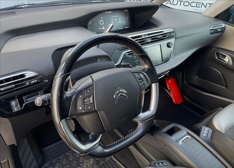 Citroën C4 Picasso 1,6 i,121kW,7míst - fotka 13 z 31