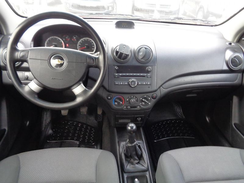 Chevrolet Aveo 1,2 - fotka 12 z 14
