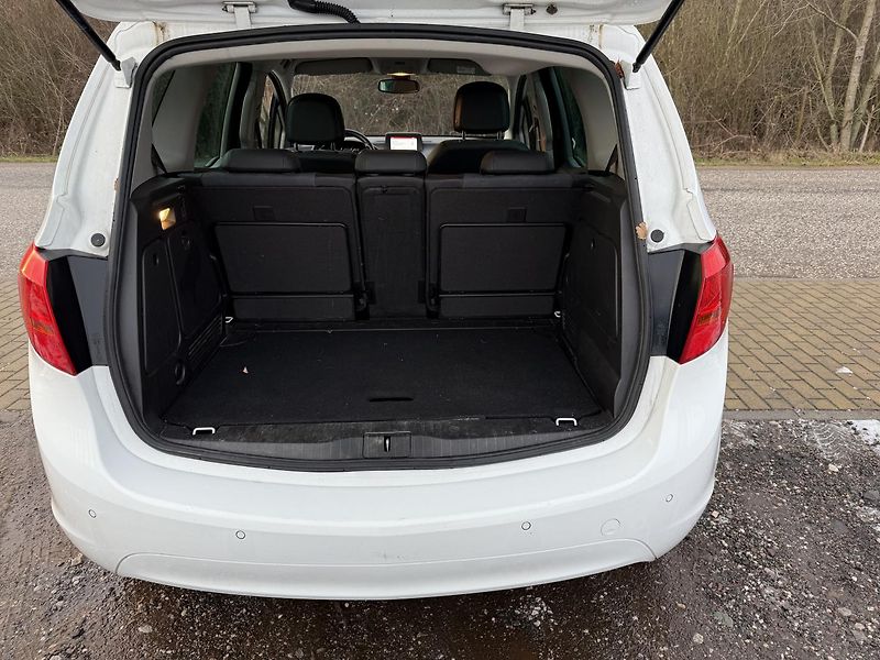 Opel Meriva (2016) 1.6 DTE - fotka 25 z 49