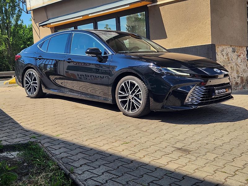 Toyota Camry (2025) 2.5-1.MAJ.-HYBRID-MAX VÝBAVA - fotka 4 z 15