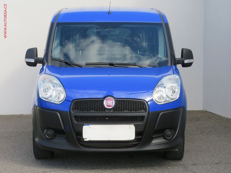 Fiat Dobló cargo (2011) 1.6JTD, ČR - fotka 2 z 3
