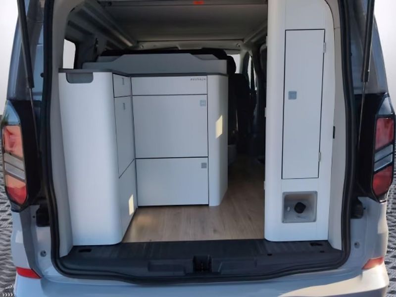 Ford Tourneo Custom Nugget Titanium 320 L1 Automat - fotka 14 z 19