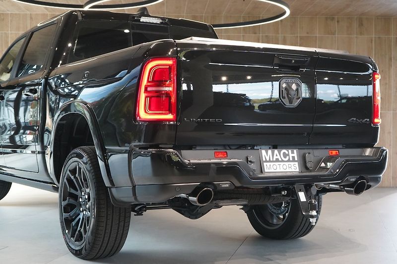 Dodge RAM (2026) 1500 Limited  V8 2026 - fotka 12 z 50