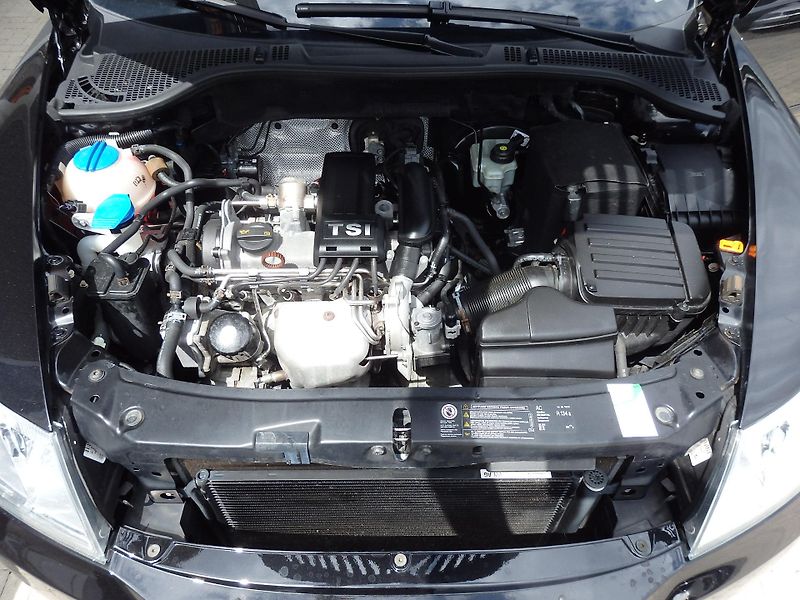 Škoda Octavia 1,2TSI FAMILY, SERVISNÍ KNÍŽKA - fotka 11 z 24