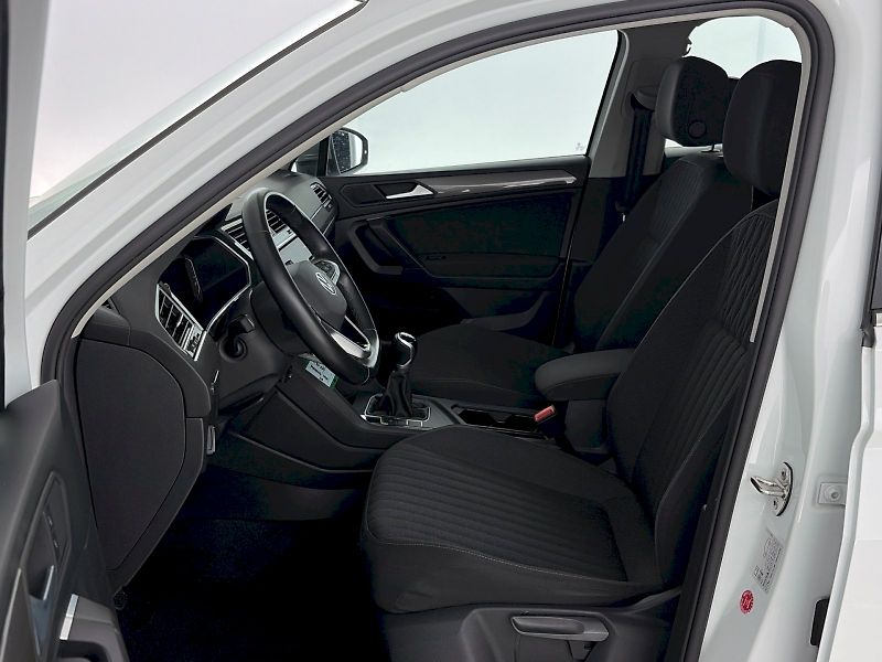 Volkswagen Tiguan Allspace (2022) Life 2.0 TDI 110kW - fotka 7 z 33