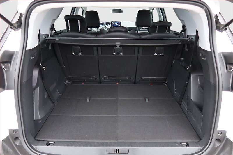 Peugeot 5008 (2018) PureTech 130, 7 míst, ČR,1.maj - fotka 13 z 19