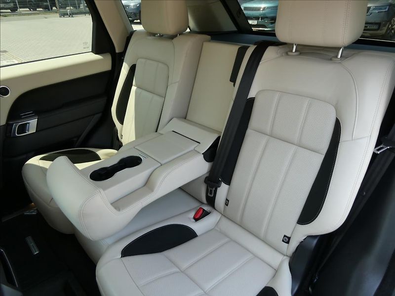 Land Rover Range Rover Sport 3,0 D300 HSE,ČR,2.maj,tažné - fotka 18 z 38