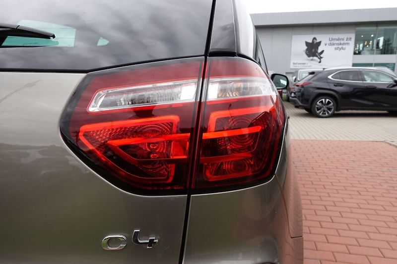 Citroën C4 Picasso 1,6i 88kW M/T - fotka 27 z 28