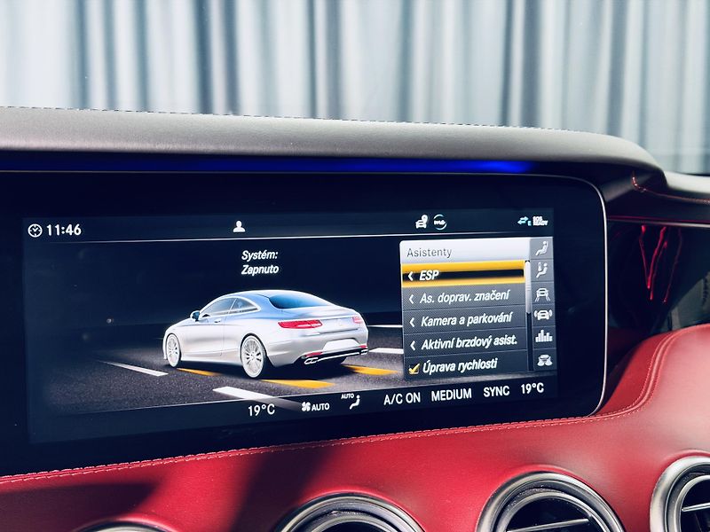Mercedes-Benz Třídy S (2017) 560*Coupe*Designo*63.optik*TV - fotka 33 z 41