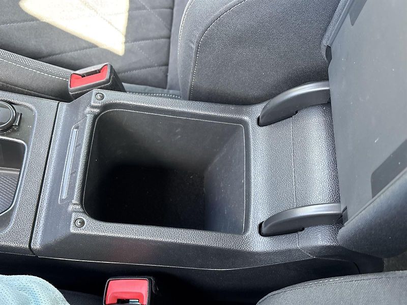 Volkswagen Golf (2022) Variant 1.5 TSI Style - fotka 22 z 27
