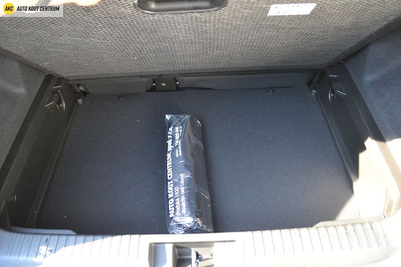 Renault Captur Techno TCe 90 - fotka 16 z 49