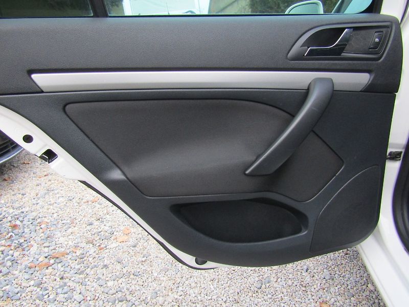 Škoda Octavia (2009) 2.0 TDI 103kW 4X4 - fotka 20 z 36