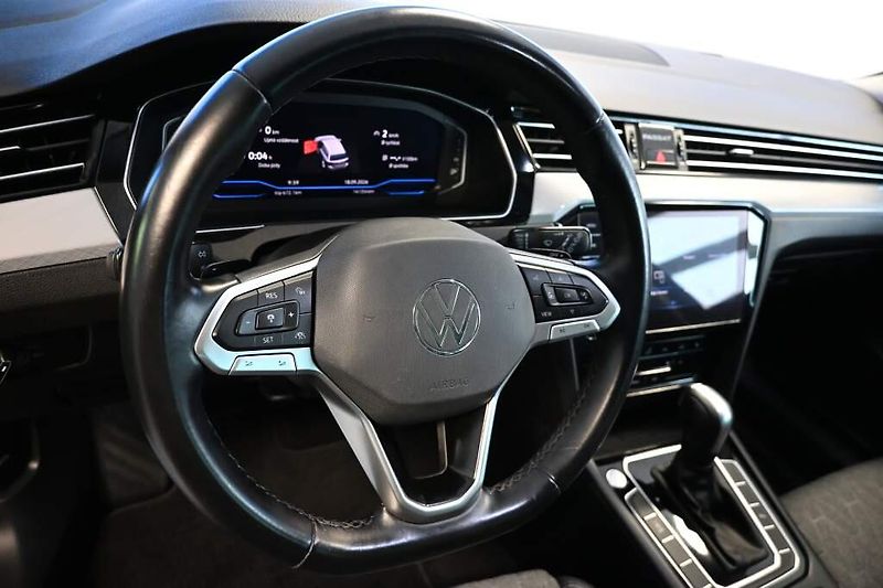 Volkswagen Passat (2023) 2.0 LED DSG ACC VIRTUAL Kamera - fotka 13 z 34