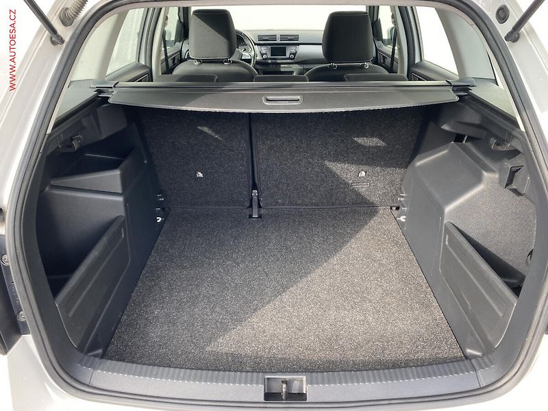 Škoda Fabia (2018) 1.0 TSi, 2.maj,ČR, Style, - fotka 7 z 18